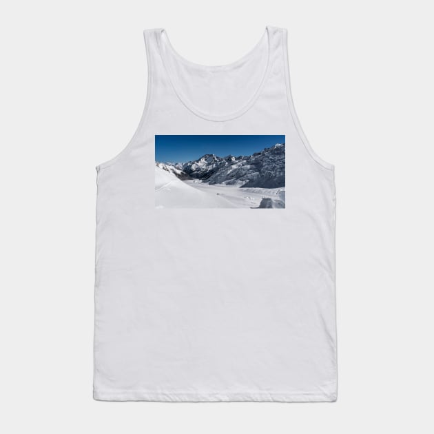 Aoraki/Mt Cook from Tasman Glacier Tank Top by charlesk